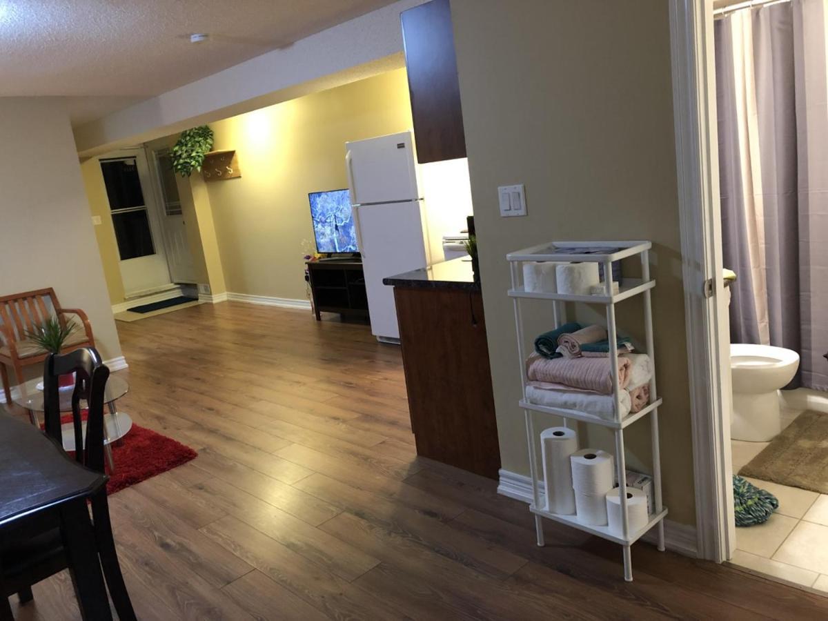 Spacious 2 Bedroom Guest Suite Toronto Eksteriør billede