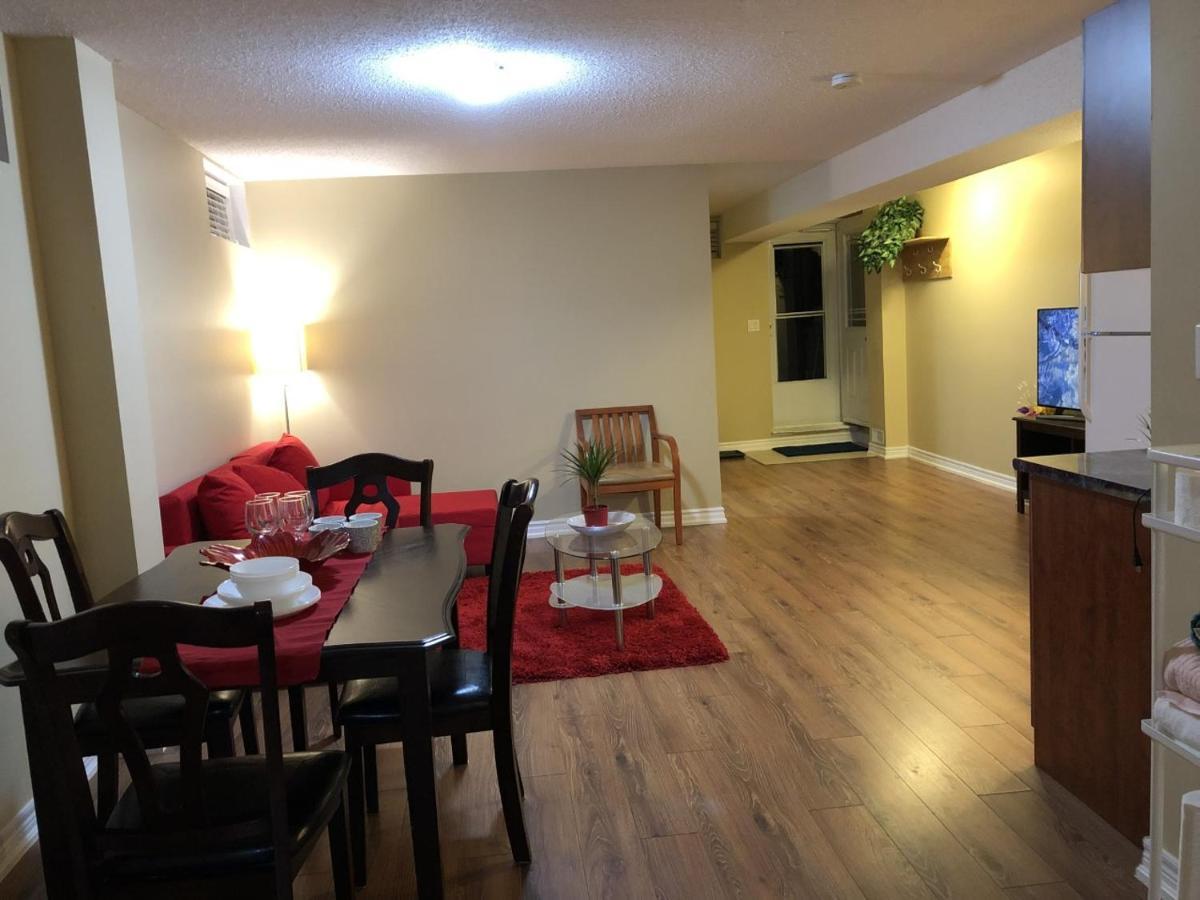 Spacious 2 Bedroom Guest Suite Toronto Eksteriør billede