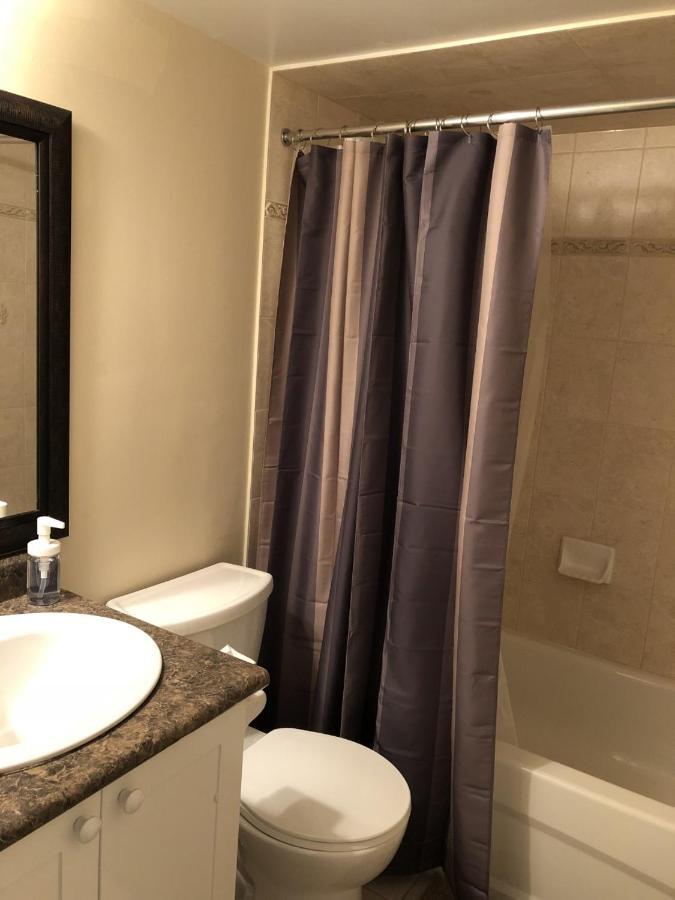 Spacious 2 Bedroom Guest Suite Toronto Eksteriør billede